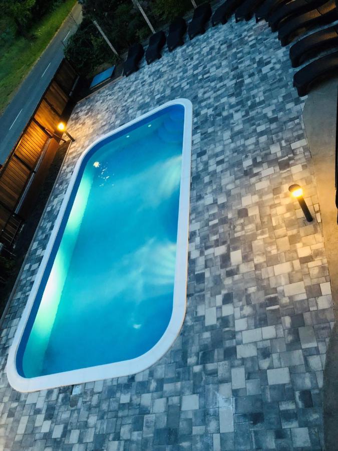 Ady Gold Five Apartment Сиофок Екстериор снимка