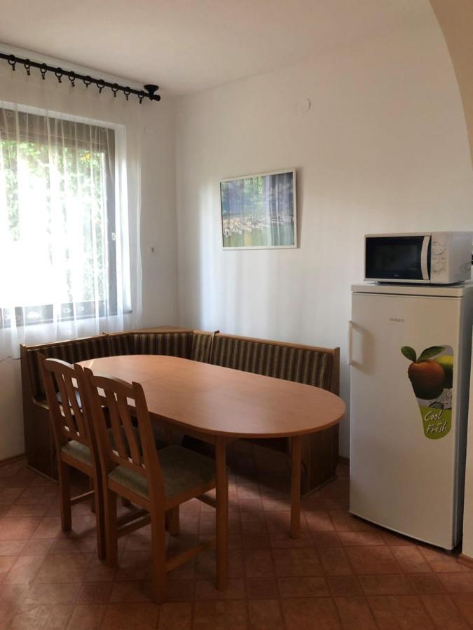 Ady Gold Five Apartment Сиофок Екстериор снимка