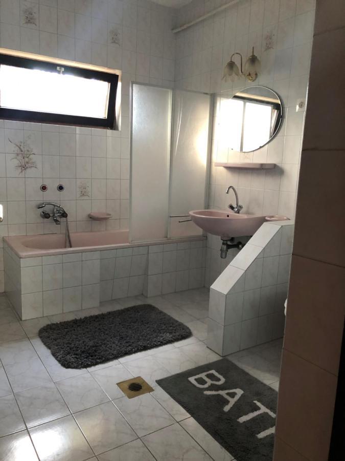 Ady Gold Five Apartment Сиофок Екстериор снимка